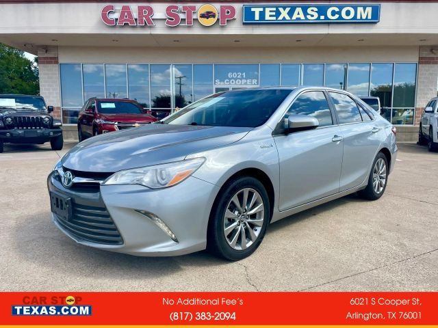 2017 Toyota Camry Hybrid XLE FWD photo