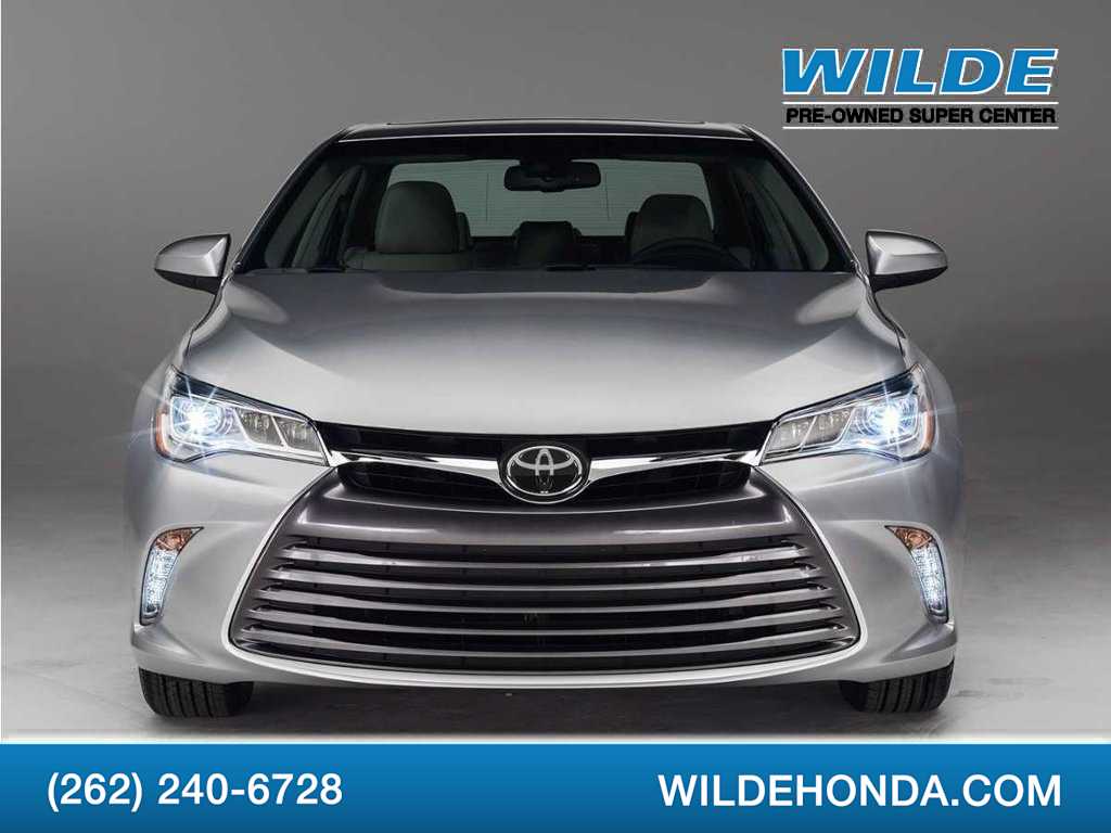 2016 Toyota Camry LE FWD photo