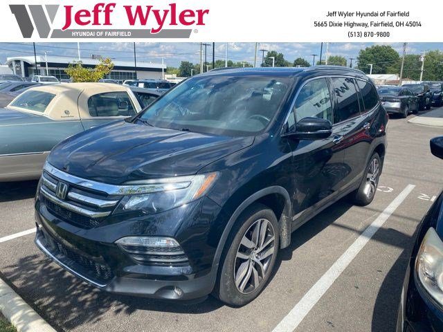 2017 Honda Pilot Touring AWD photo