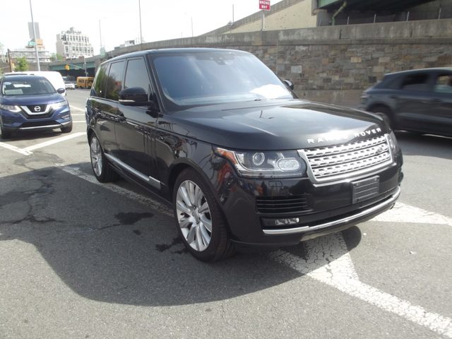 2017 Land Rover Range Rover 4WD photo