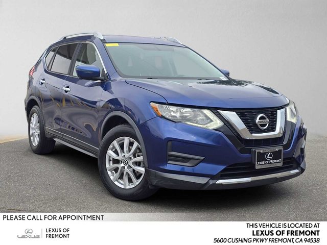 2017 Nissan Rogue SV FWD photo