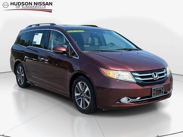 2016 Honda Odyssey Touring Elite FWD photo
