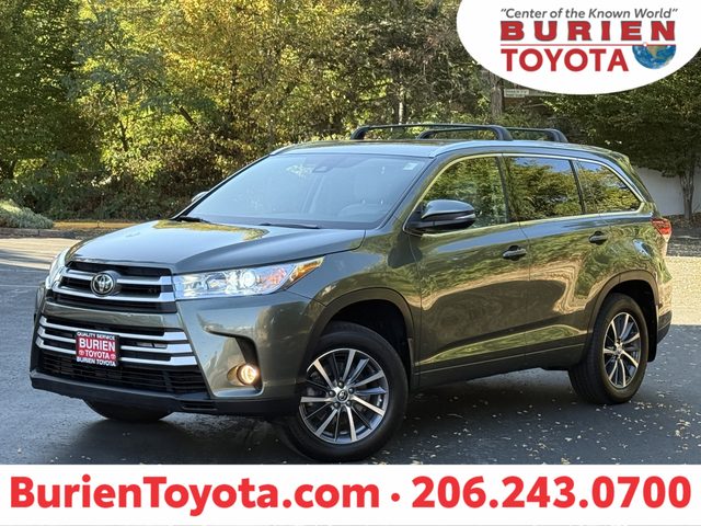 2017 Toyota Highlander XLE AWD photo