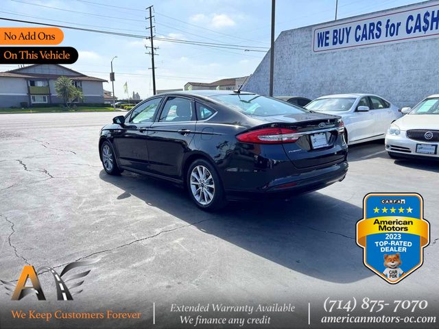 2017 Ford Fusion SE FWD photo
