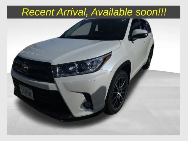 2017 Toyota Highlander SE AWD photo