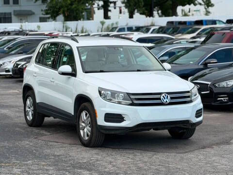 2017 Volkswagen Tiguan S FWD photo