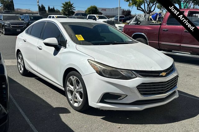 2016 Chevrolet Cruze Premier FWD photo