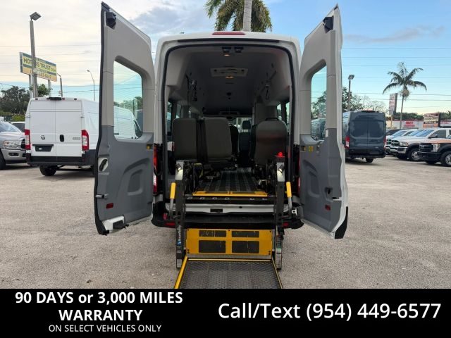 2017 Ford Transit Passenger Wagon XL RWD photo