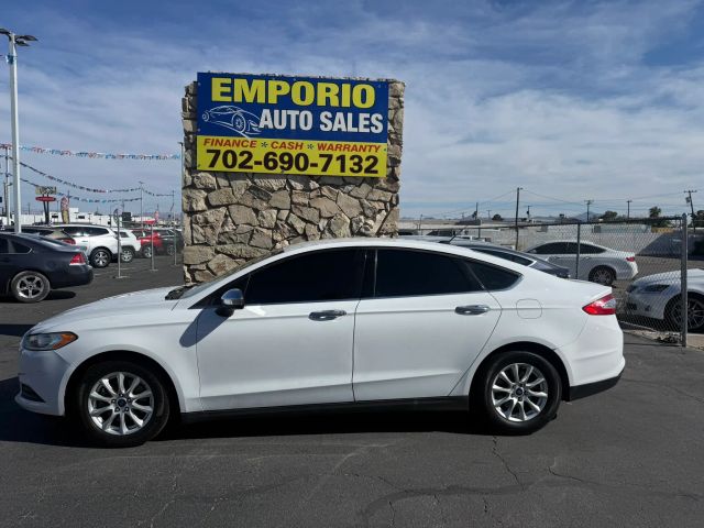 2015 Ford Fusion S FWD photo