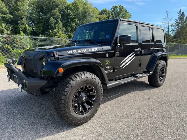 2017 Jeep Wrangler Unlimited Sahara 4WD photo