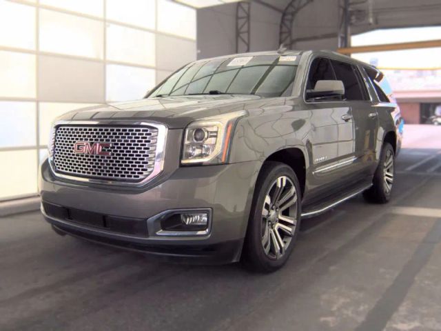 2017 GMC Yukon XL Denali RWD photo