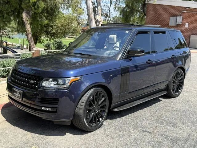 2017 Land Rover Range Rover 4WD photo