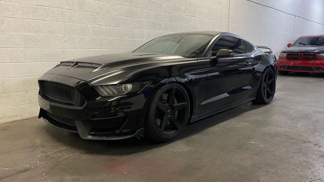 2015 Ford Mustang GT RWD photo