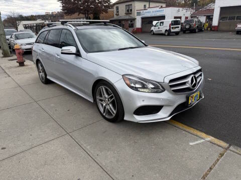 2016 Mercedes-Benz E-Class E 350 Sport AWD photo