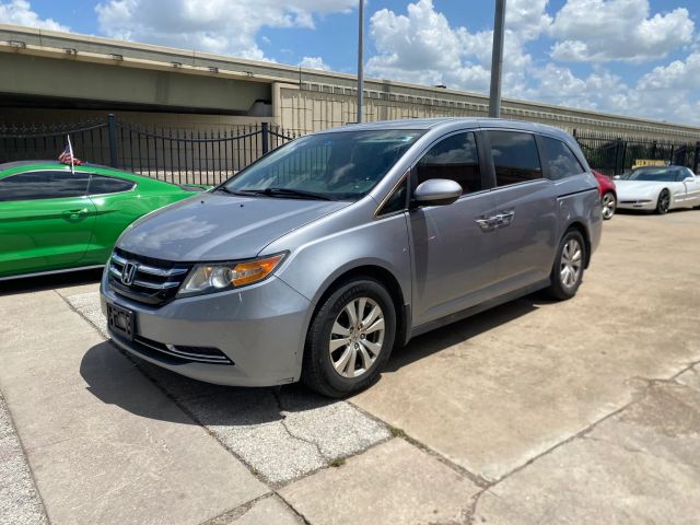 2016 Honda Odyssey SE FWD photo