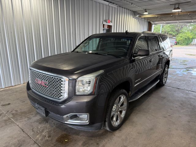 2017 GMC Yukon XL Denali RWD photo