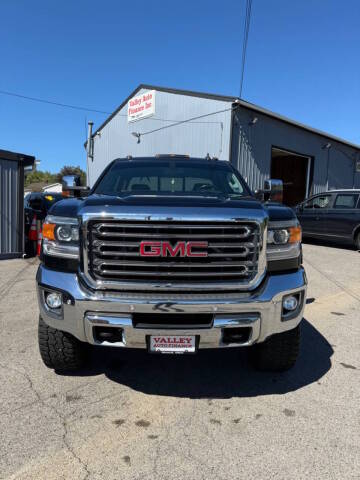 2017 GMC Sierra 2500HD SLT 4WD photo