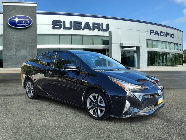 2017 Toyota Prius Three Touring FWD photo
