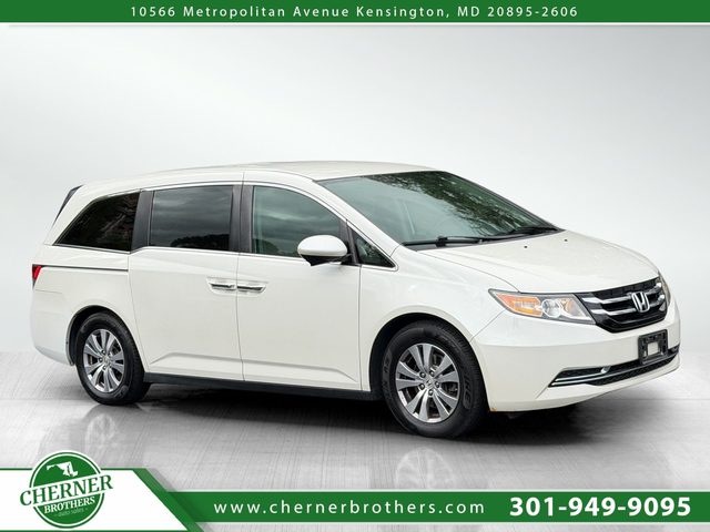 2016 Honda Odyssey SE FWD photo