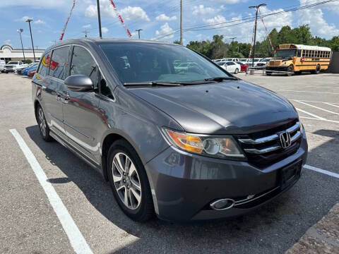 2016 Honda Odyssey Touring Elite FWD photo