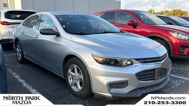 2017 Chevrolet Malibu LS FWD photo