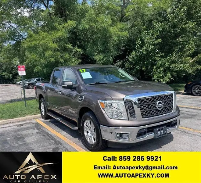 2017 Nissan Titan SV RWD photo