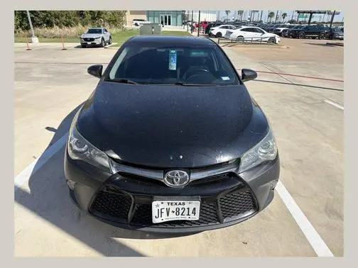 2017 Toyota Camry SE FWD photo