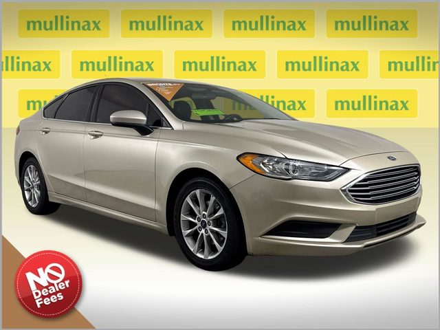 2017 Ford Fusion SE FWD photo