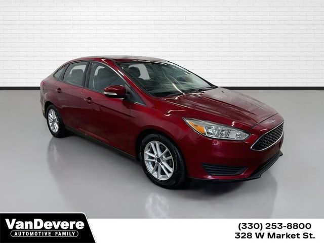 2017 Ford Focus SE FWD photo