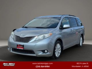2017 Toyota Sienna XLE AWD photo