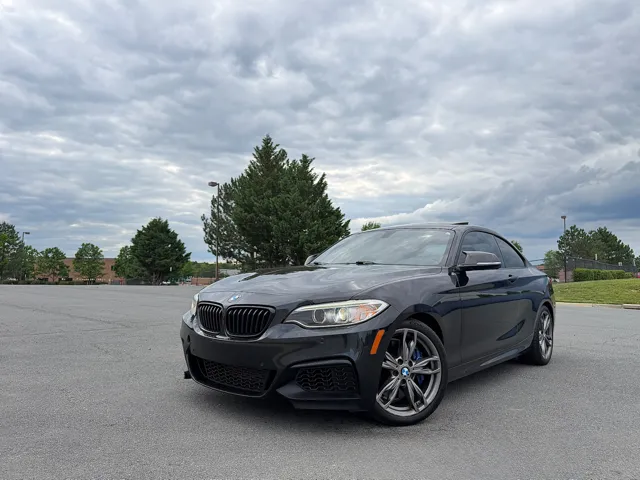 2015 BMW 2 Series M235i RWD photo
