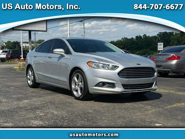 2016 Ford Fusion SE FWD photo