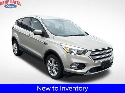 2017 Ford Escape SE 4WD photo