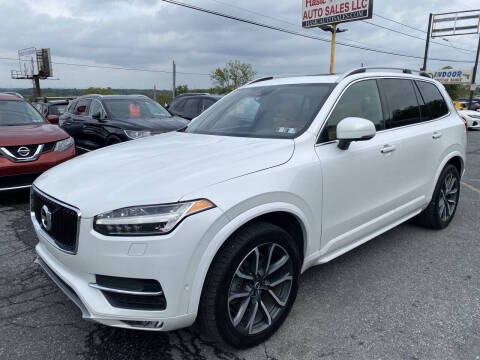 2017 Volvo XC90 Momentum AWD photo