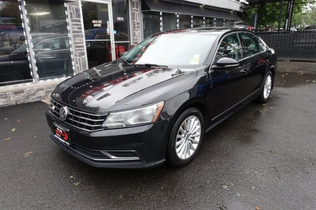 2017 Volkswagen Passat 1.8T SE FWD photo