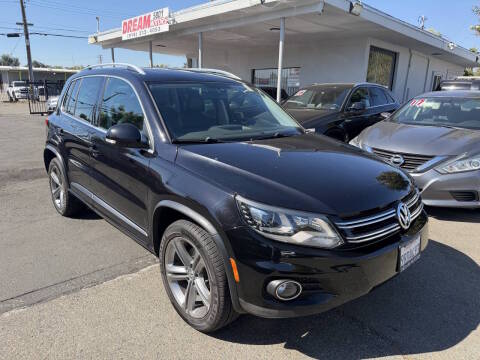 2017 Volkswagen Tiguan Sport FWD photo