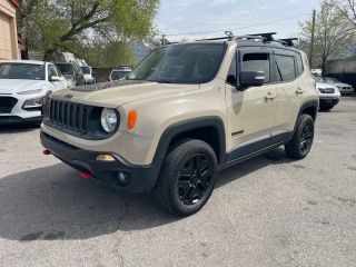2017 Jeep Renegade Deserthawk 4WD photo