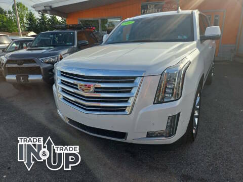2017 Cadillac Escalade Platinum 4WD photo