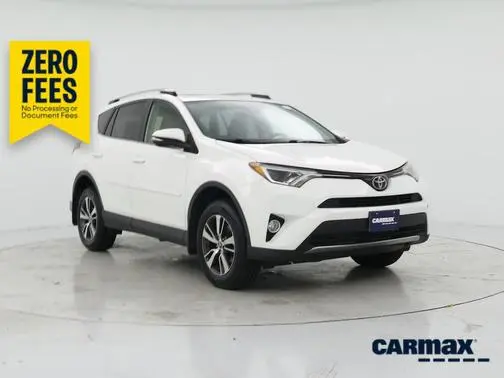 2017 Toyota RAV4 XLE AWD photo