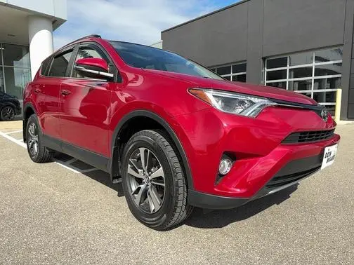 2017 Toyota RAV4 XLE AWD photo