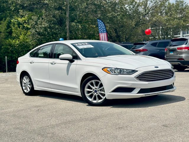 2017 Ford Fusion SE FWD photo