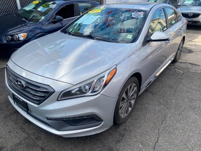 2017 Hyundai Sonata  FWD photo
