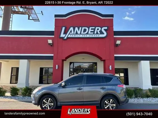 2017 Toyota RAV4 XLE FWD photo