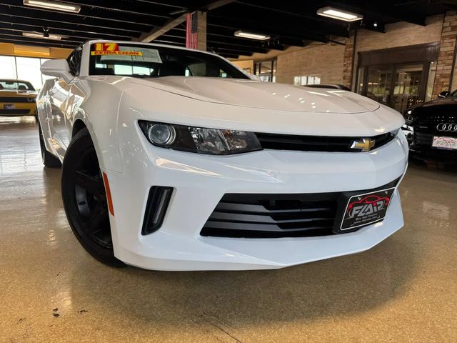2017 Chevrolet Camaro 2LT RWD photo