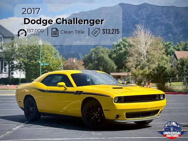 2017 Dodge Challenger SXT RWD photo