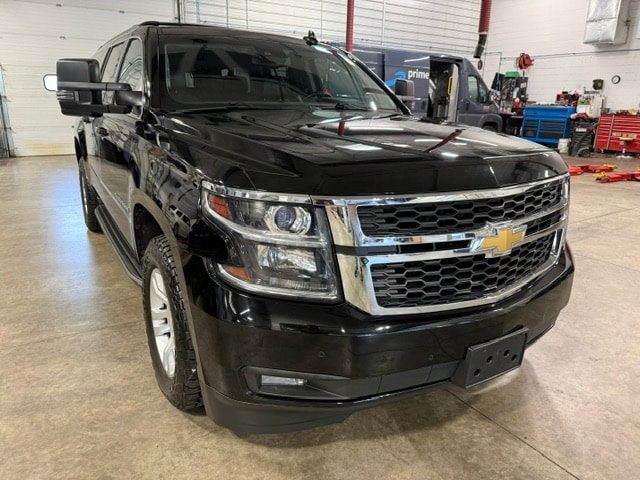2016 Chevrolet Suburban LT 4WD photo
