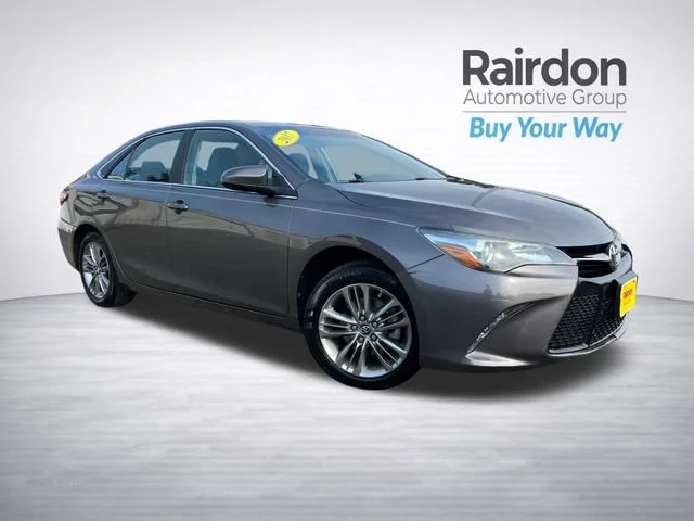 2017 Toyota Camry SE FWD photo