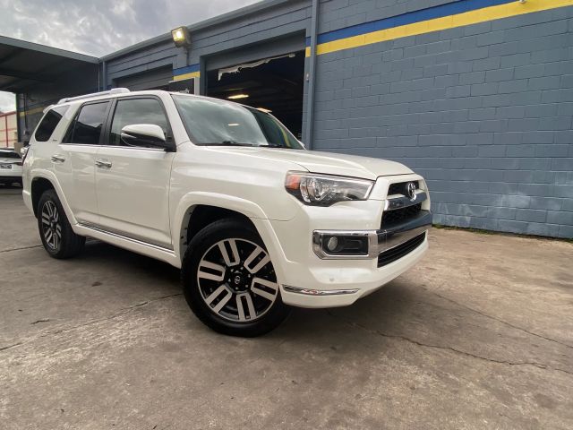 2016 Toyota 4Runner Limited RWD photo