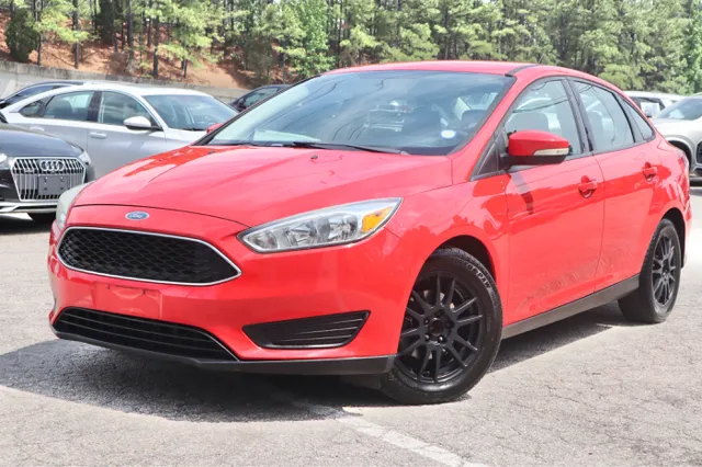 2017 Ford Focus SE FWD photo