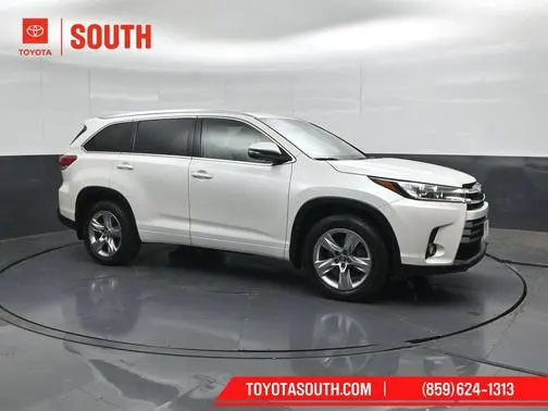 2017 Toyota Highlander Limited AWD photo